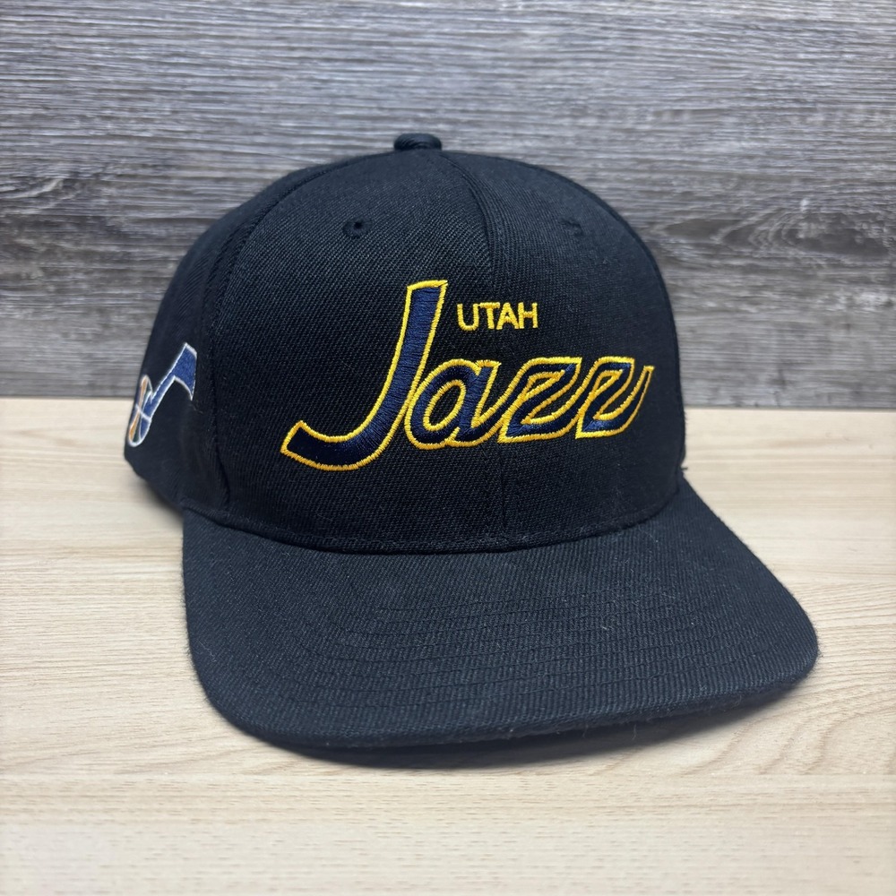 Utah Jazz Hat Cap Snap Back Mens One Size Black NBA Basketball Mitchell & Ness